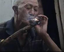 图一：街头生活”